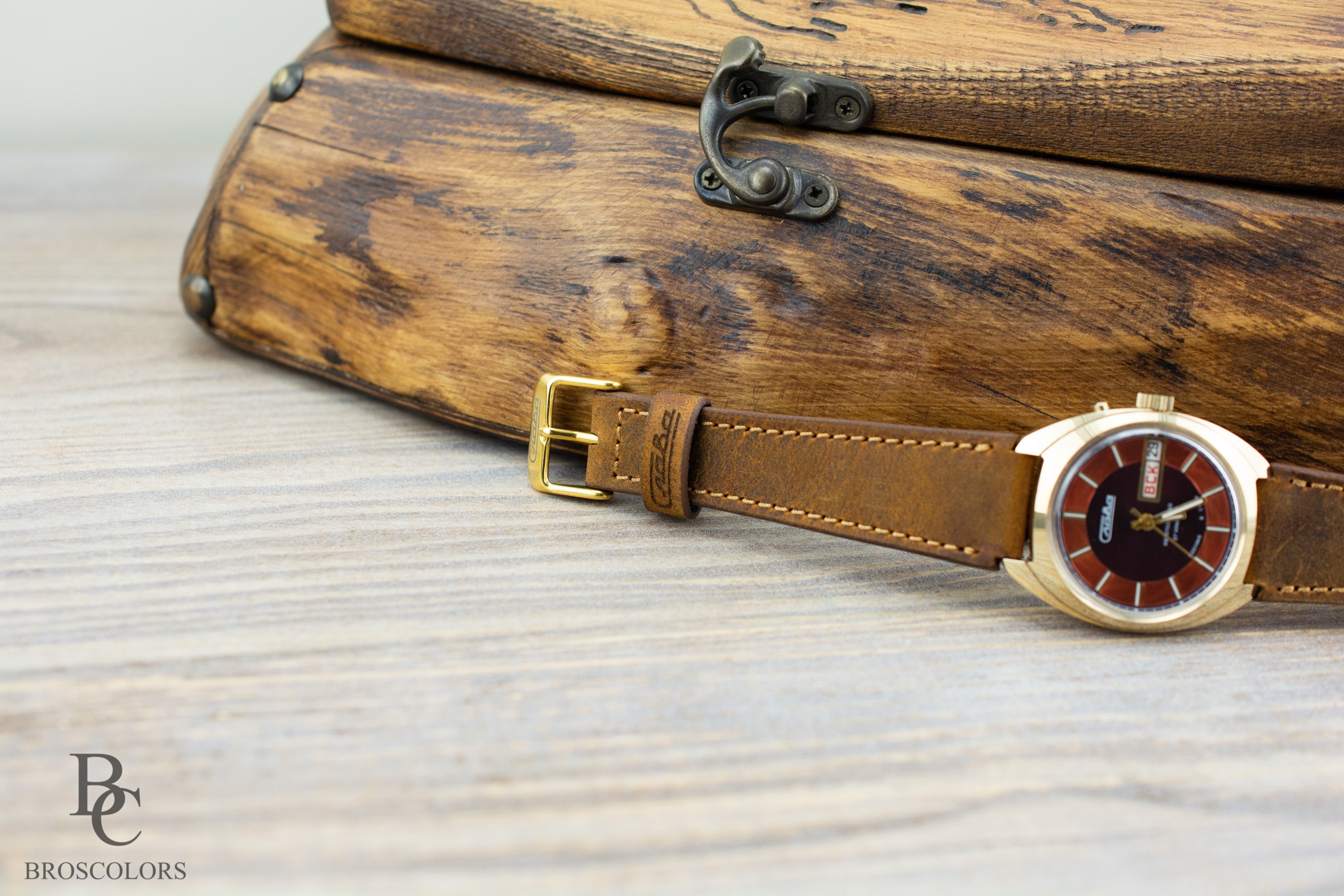 "СЛАВА" Crazy Horse Leather Watch Strap - Cognac Brown