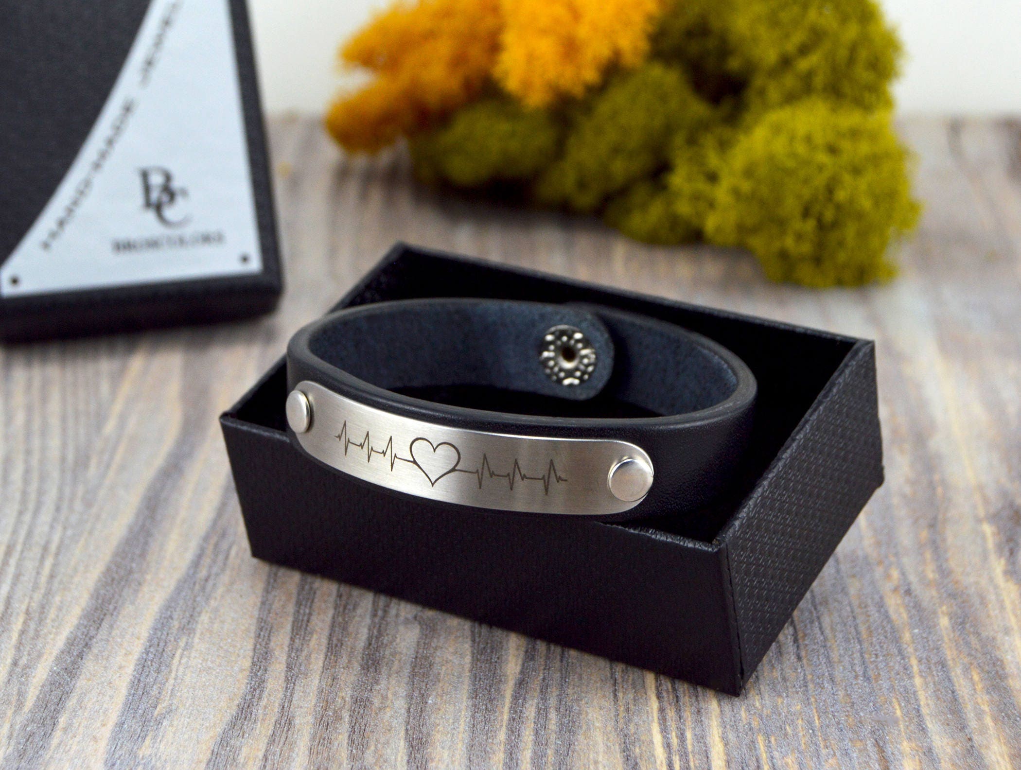 Heart Beat Bracelet, Pulse bracelet, Leather Custom Bracelet, Heart cuff, Leather Wrist Band, Anniversary Gift, Wedding gift, lovers gift