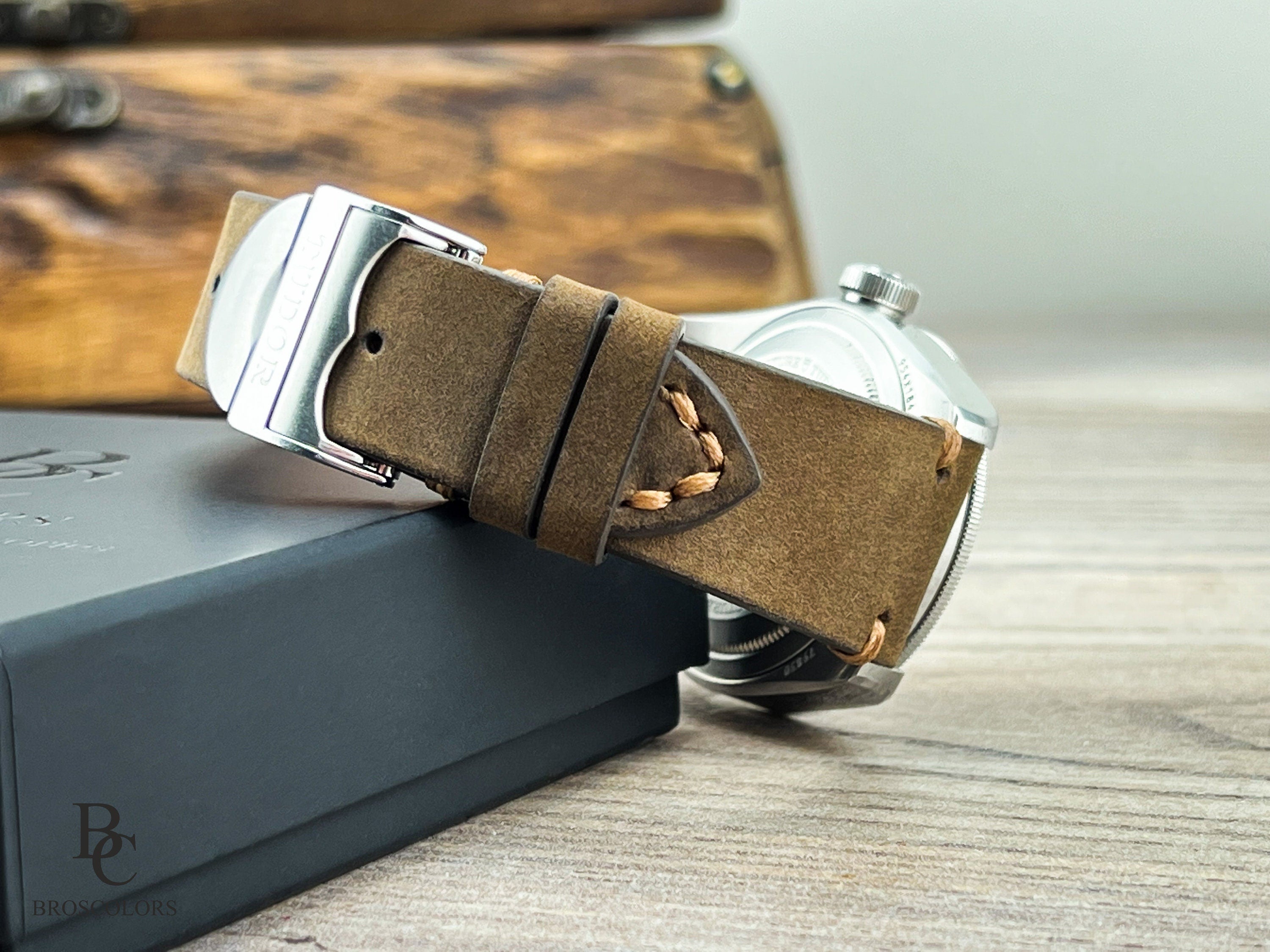 Tudor distressed leather outlet strap